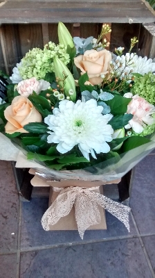 florist choice pastel colours