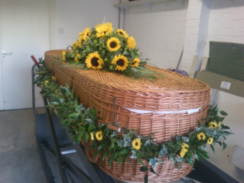 casket garland