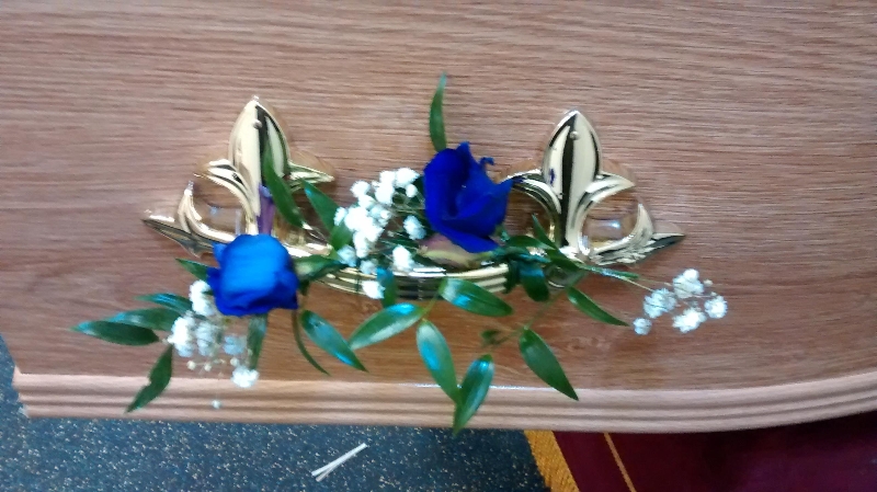 casket garland